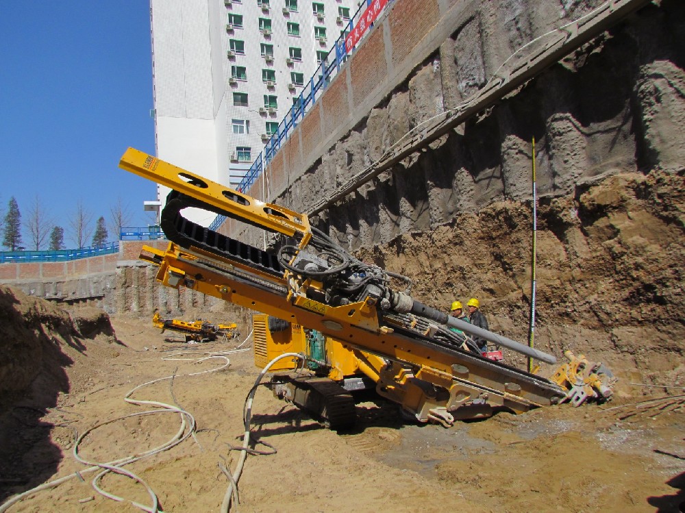 城市建筑基坑边坡锚固施工案例